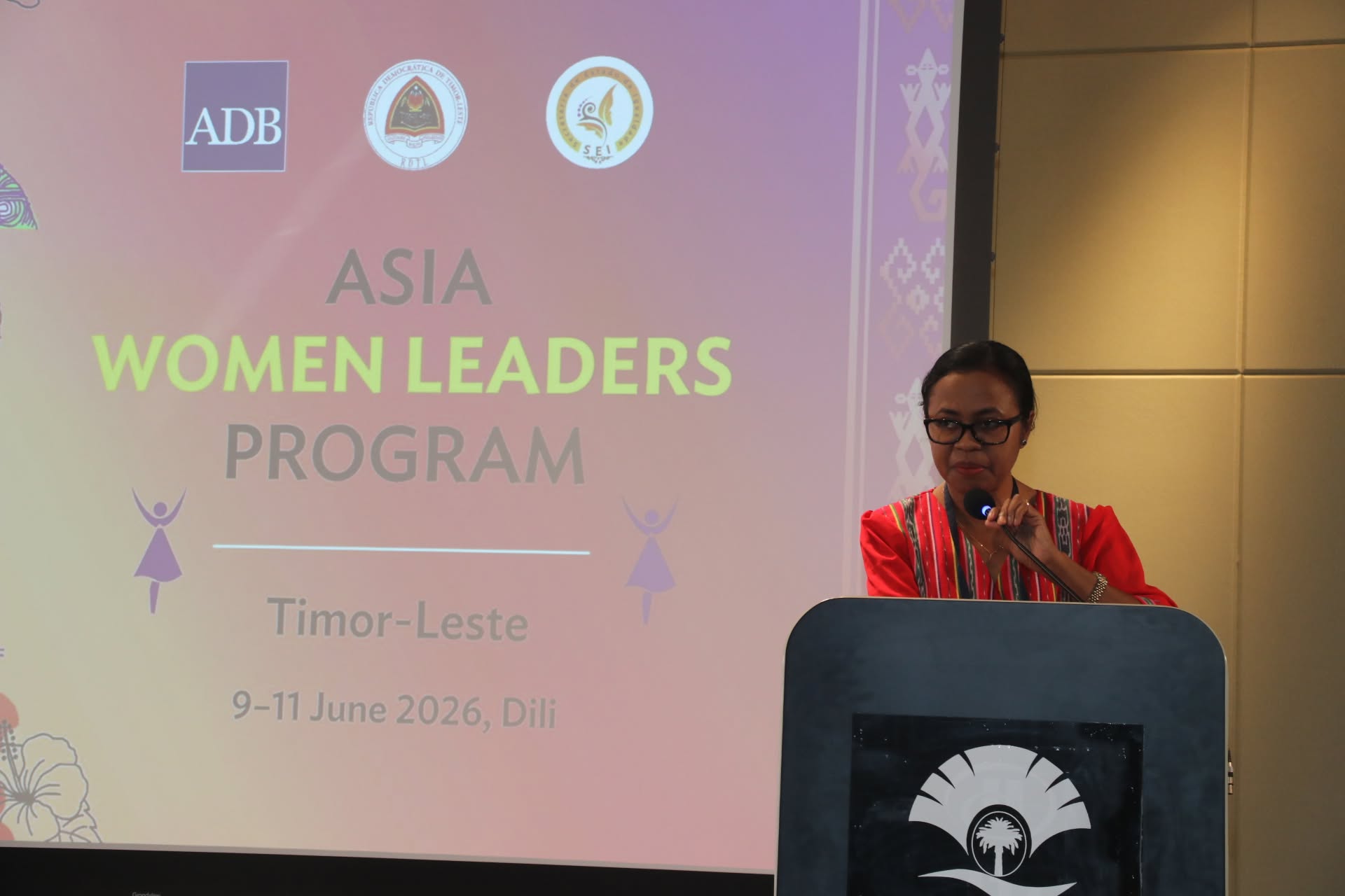 SEI HO ADB REALIZA FORMASAUN FORMASAUN KONA-BA  PROGRAMA LIDER FETO TIMOR-LESTE BA ÁZIA NIAN (AWLP).